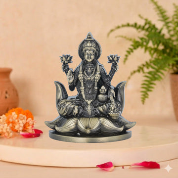 Lakshmiji (Brass)