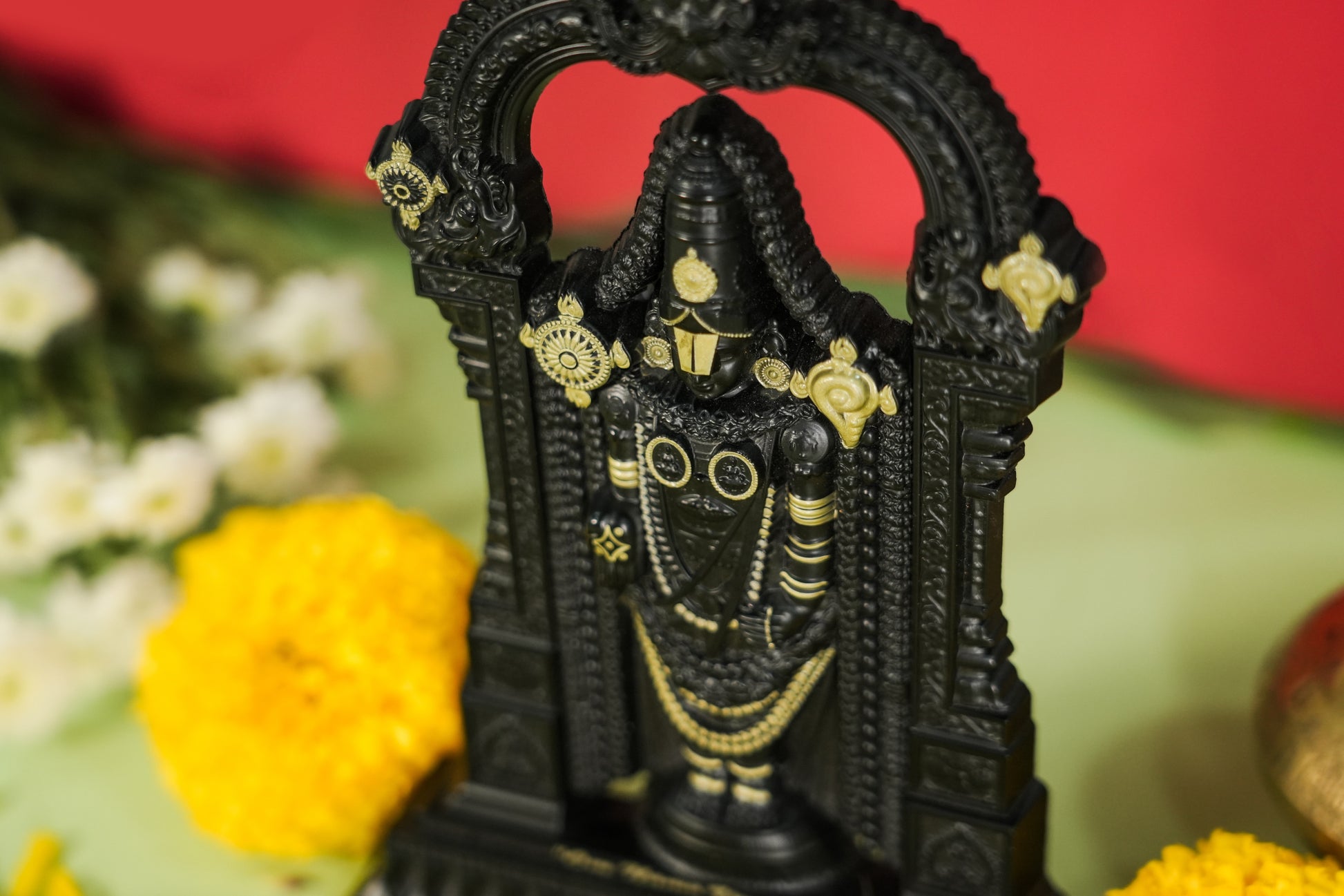 Tirupati Balaji idol radiating divine spiritual energy